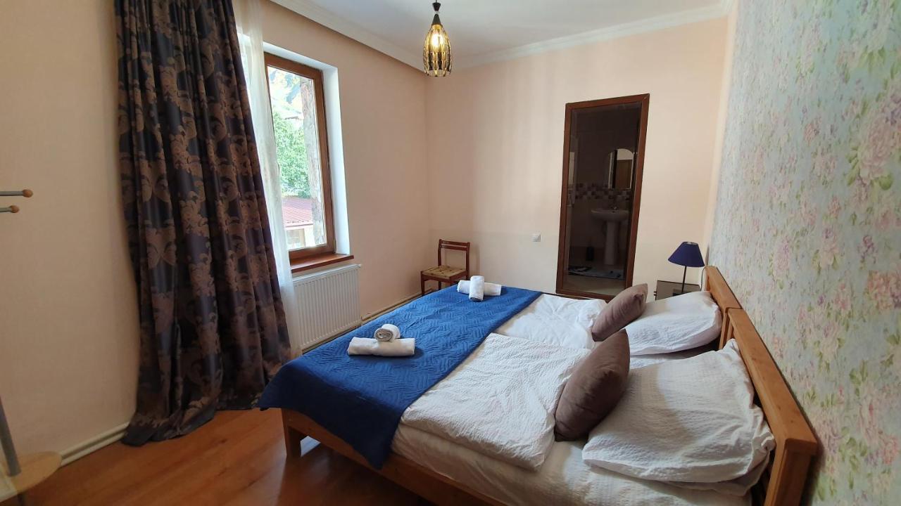 Guest House Sandro Казбеги Екстериор снимка