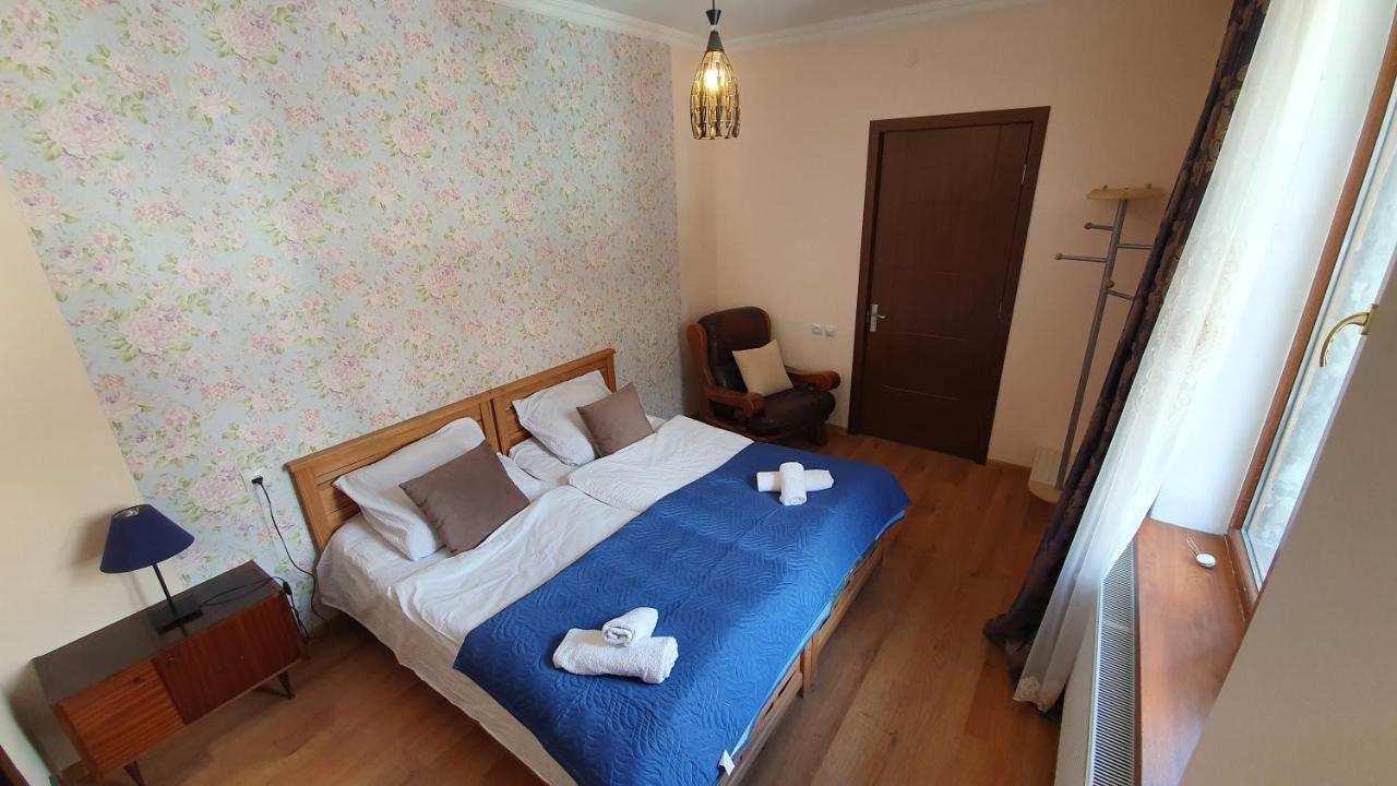 Guest House Sandro Казбеги Екстериор снимка
