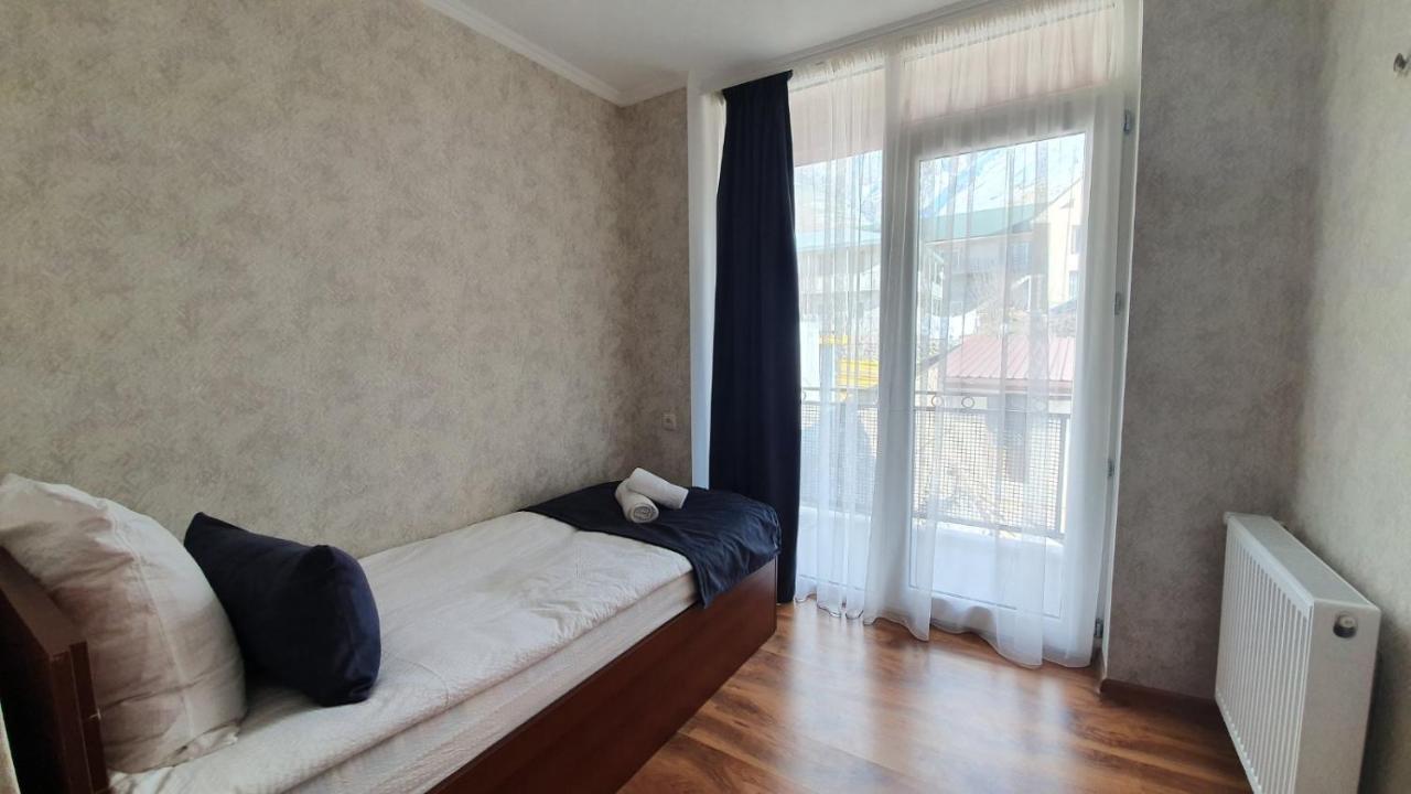 Guest House Sandro Казбеги Екстериор снимка