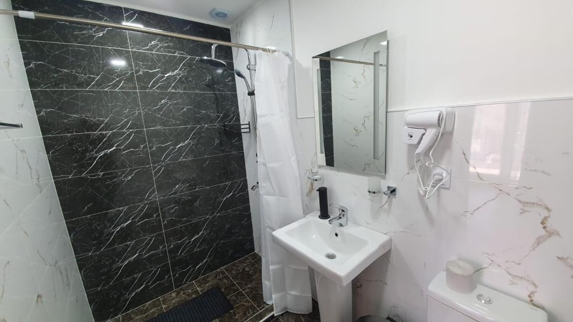 Guest House Sandro Казбеги Екстериор снимка