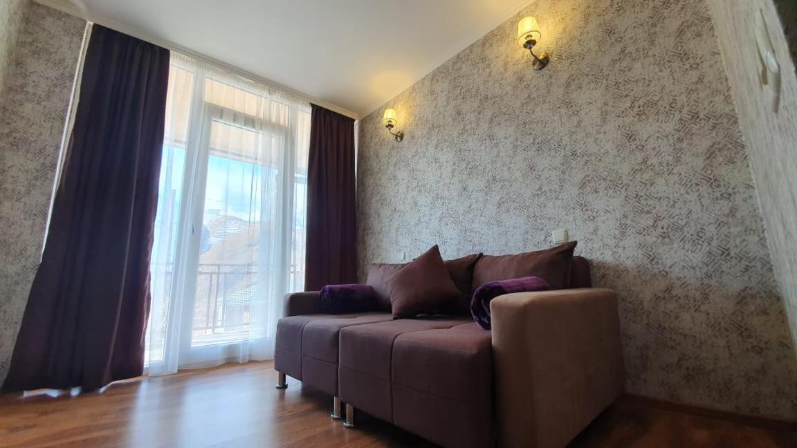 Guest House Sandro Казбеги Екстериор снимка